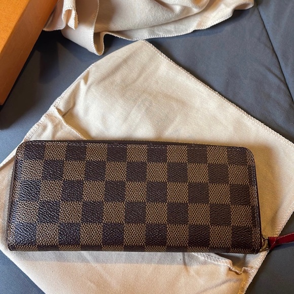 Clemence wallet - Picture 2 of 11